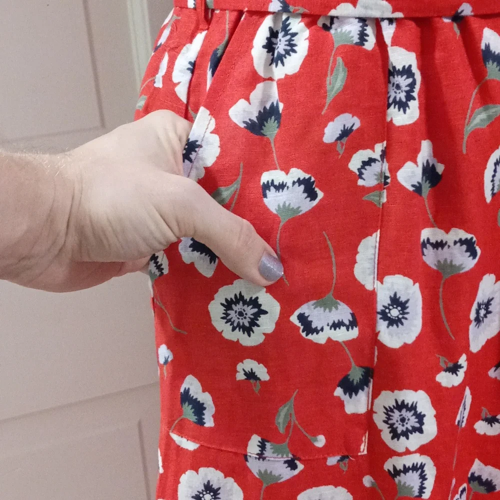 🆕️🌹J. Crew🌹- Red/Blue Floral Linen Blend Skirt w/Sash